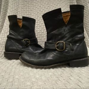 Fiorentini and Baker Eli boot. Size 37. Black